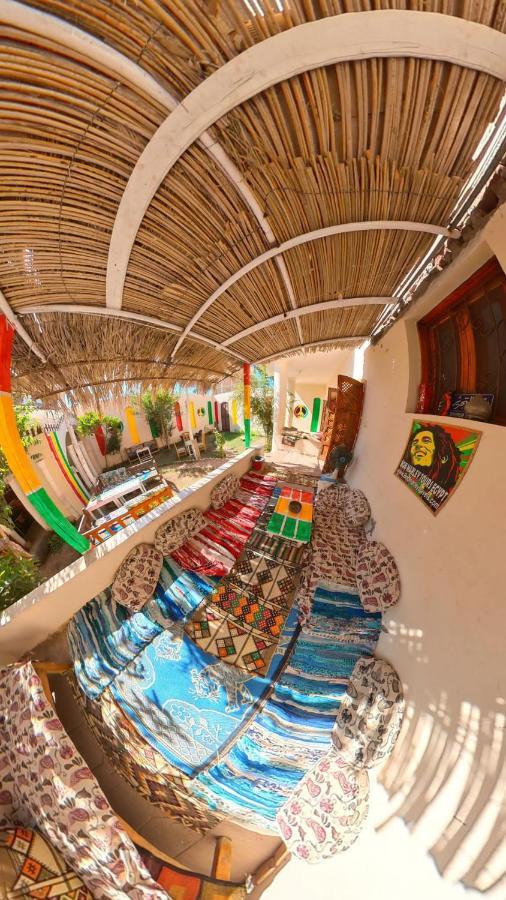 לוקסור Bob Marley Bed & Breakfast & Restaurant מראה חיצוני תמונה