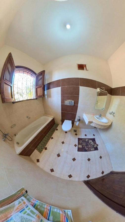 לוקסור Bob Marley Bed & Breakfast & Restaurant מראה חיצוני תמונה